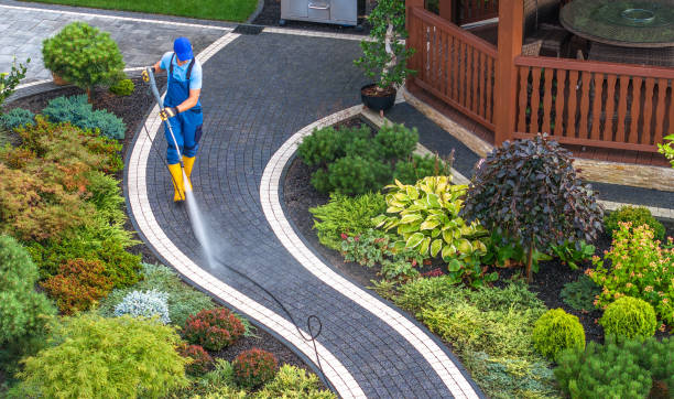 Why Choose Our Certified Pressure Washing Experts for Your Project Needs in Oak Hill, FL?